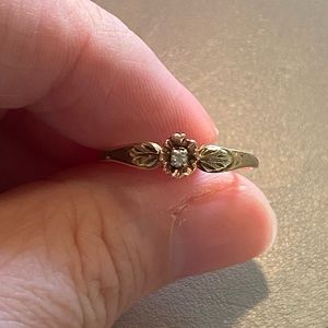 10k Black Hills Gold Diamond Ring